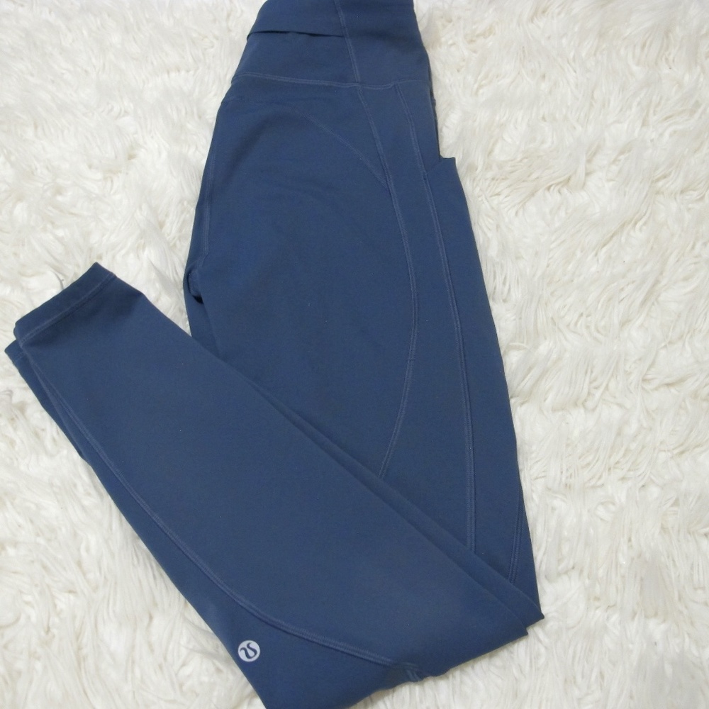 Lululemon High Rise Tight Women's Sport athletic Legging  28" Size 6 blue EUC - Picture 2 of 5